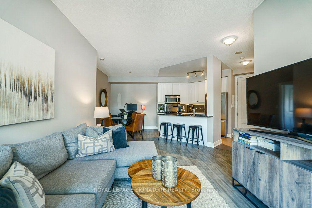 20-bloorview-place-toronto-north-york-ontario-c13832258