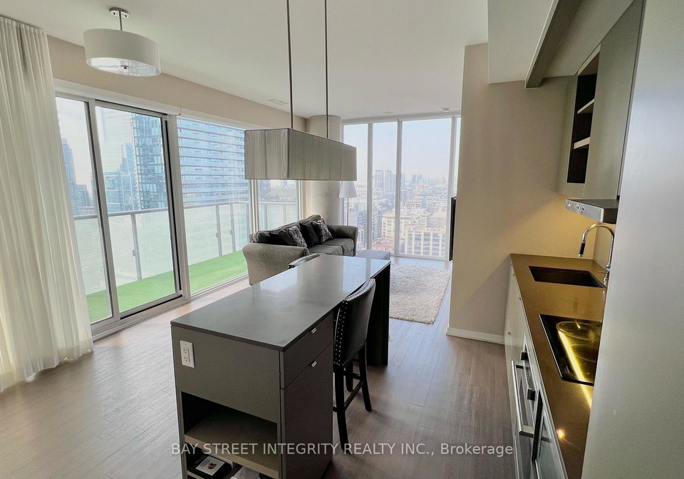101-peter-street-toronto-toronto-ontario-c13832998