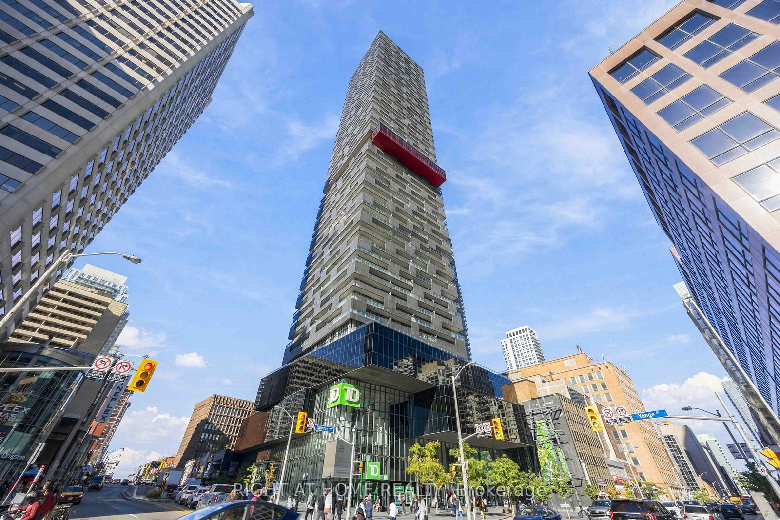 8-eglinton-avenue-e-toronto-toronto-ontario-c13833628