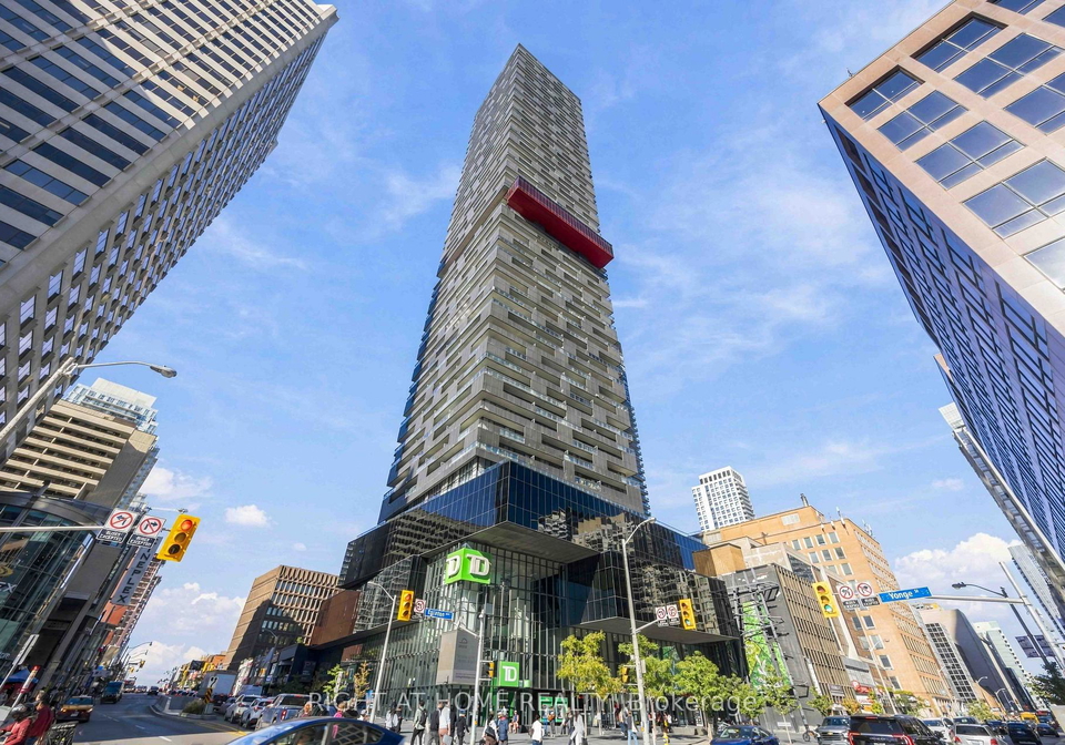 8-eglinton-avenue-e-toronto-toronto-ontario-c13833628