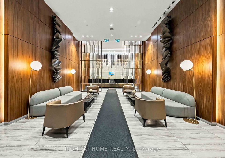 8-eglinton-avenue-e-toronto-toronto-ontario-c13833628