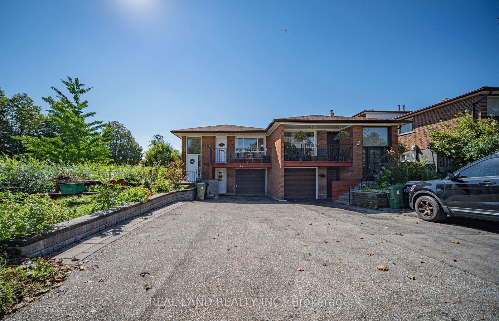 37-pawnee-avenue-toronto-north-york-ontario-c13833700