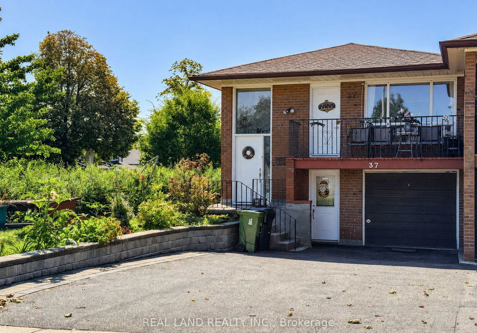 37-pawnee-avenue-toronto-north-york-ontario-c13833700
