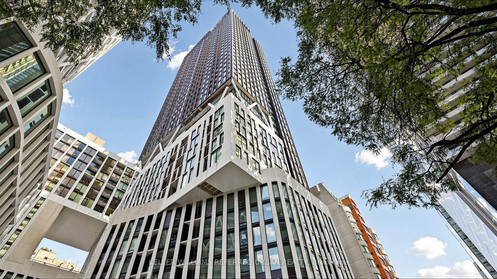 238-simcoe-street-toronto-toronto-ontario-c13834150
