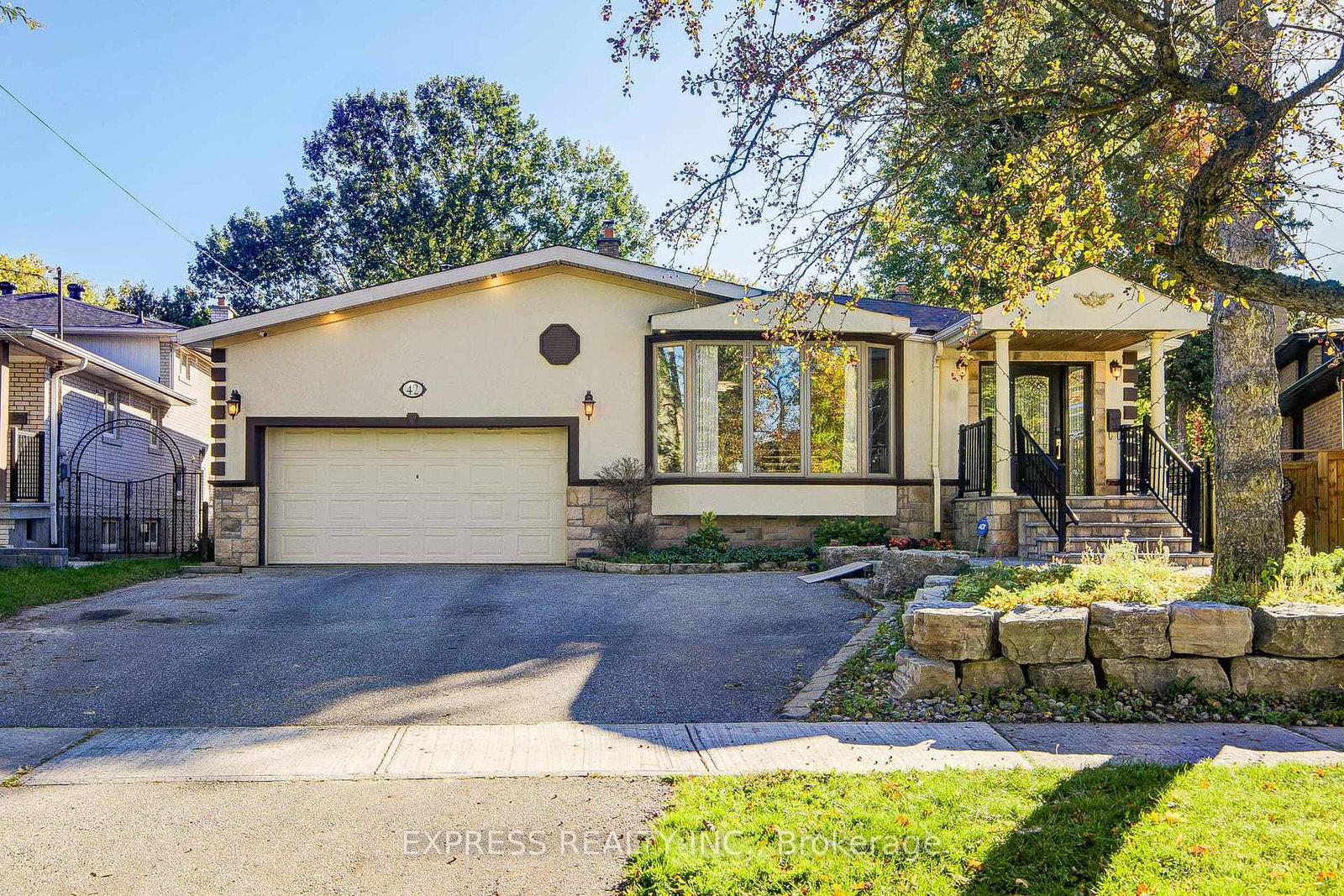 42-gatehead-road-toronto-north-york-ontario-c13834804