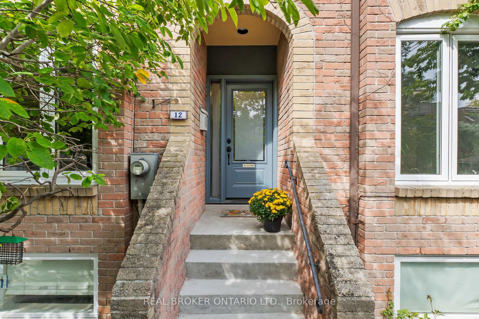 12-st-james-court-toronto-toronto-ontario-c13834808