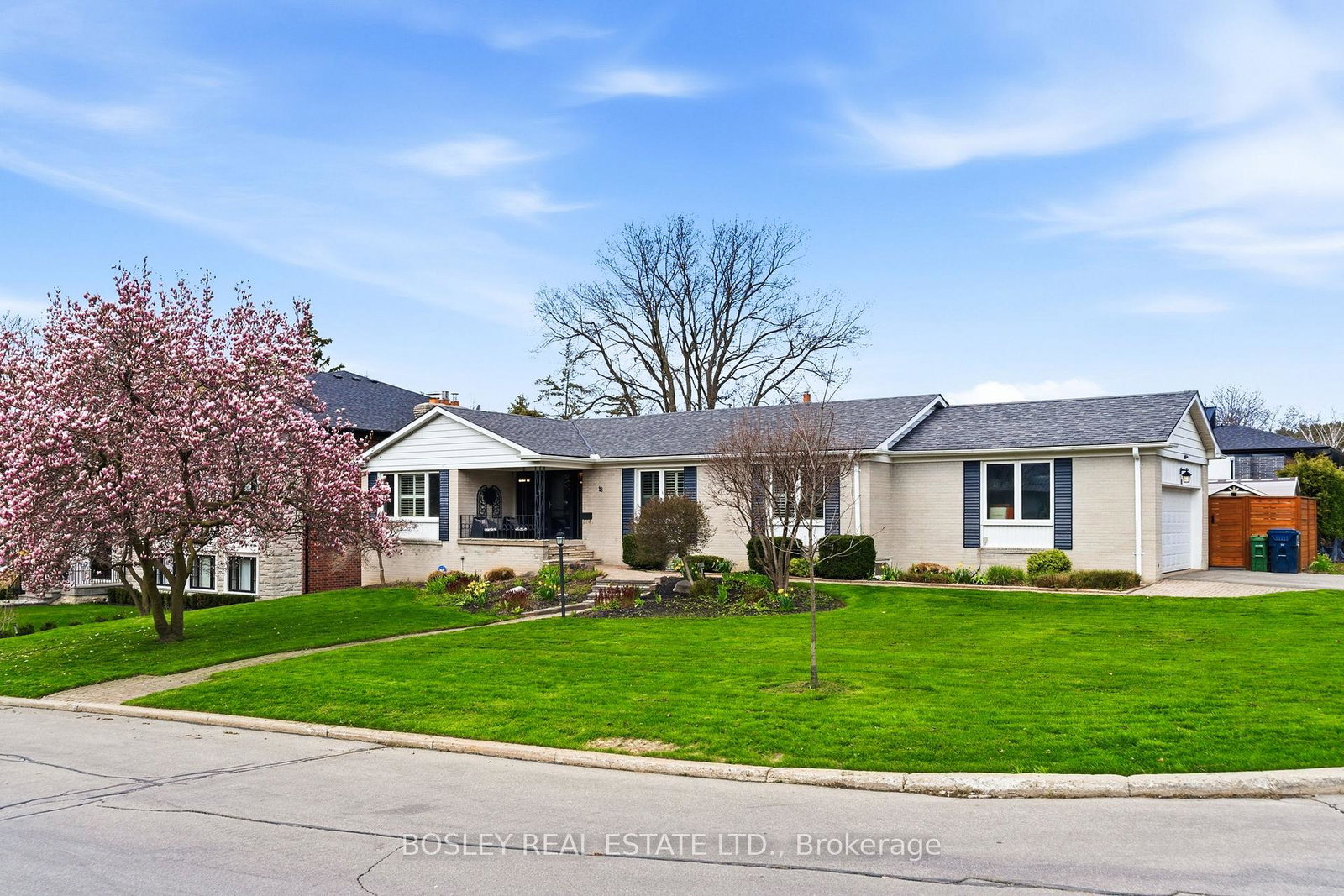 18-tetbury-crescent-toronto-north-york-ontario-c13834876