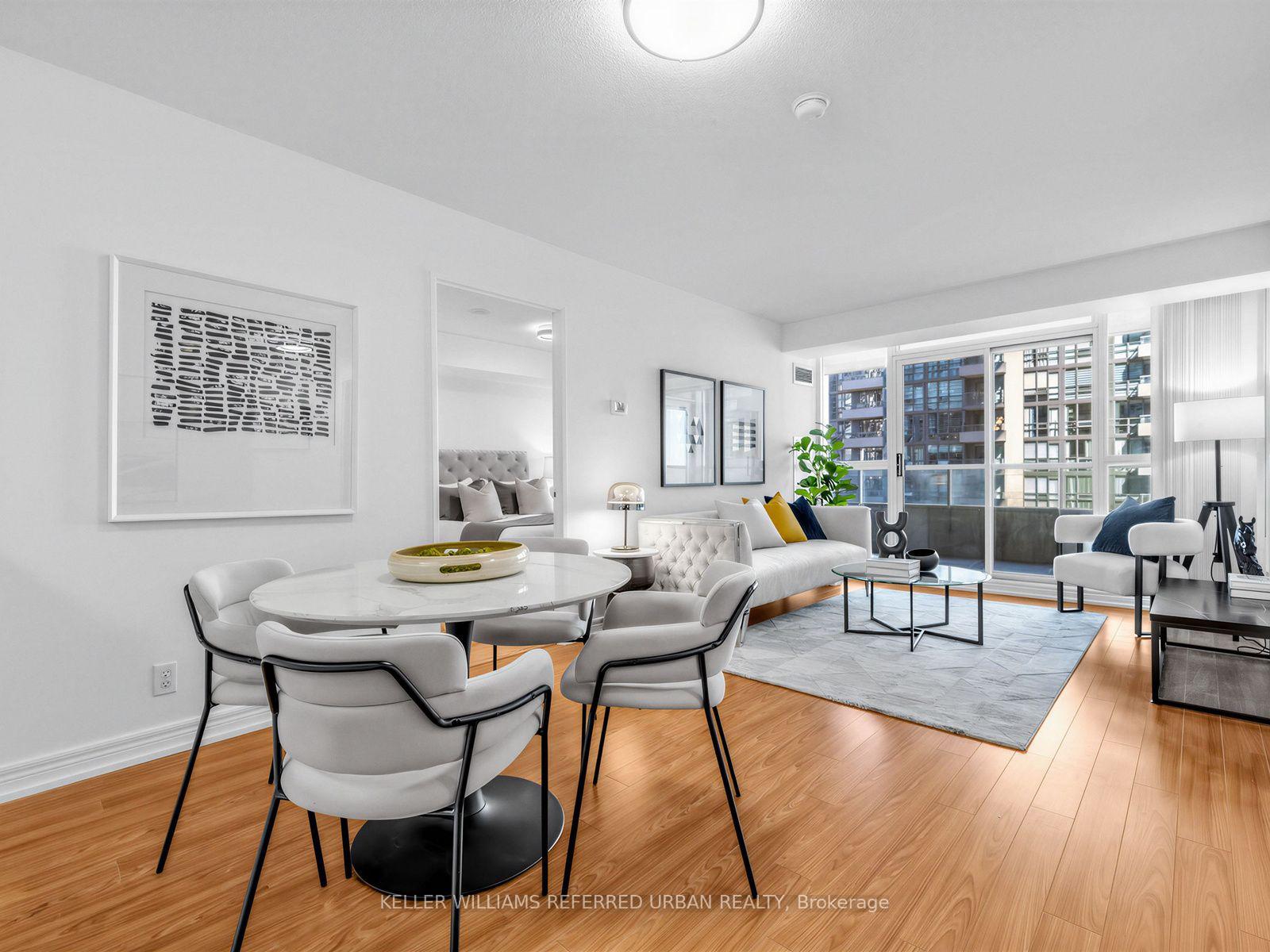 23-hollywood-avenue-toronto-north-york-ontario-c13835328