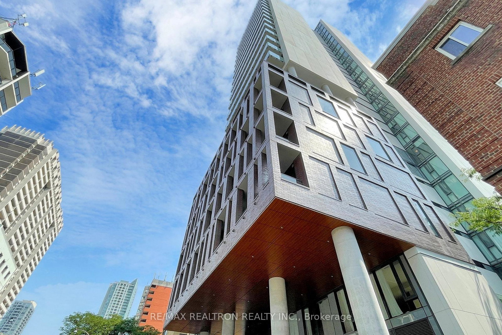81-wellesley-street-e-toronto-toronto-ontario-c13835608