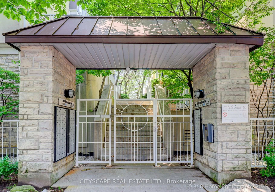 36-stadium-road-toronto-toronto-ontario-c13836058