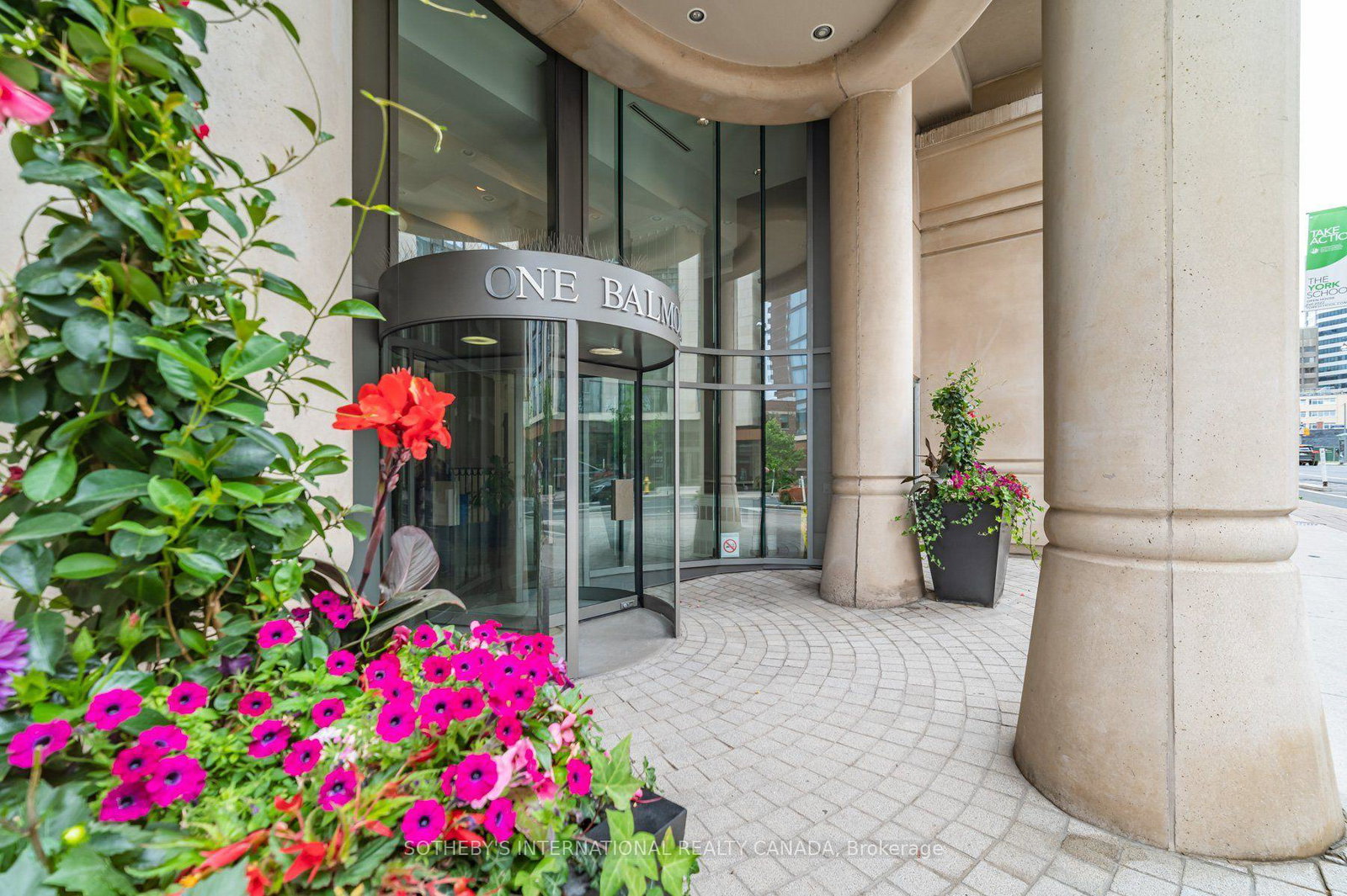 1-balmoral-avenue-toronto-toronto-ontario-c13836090