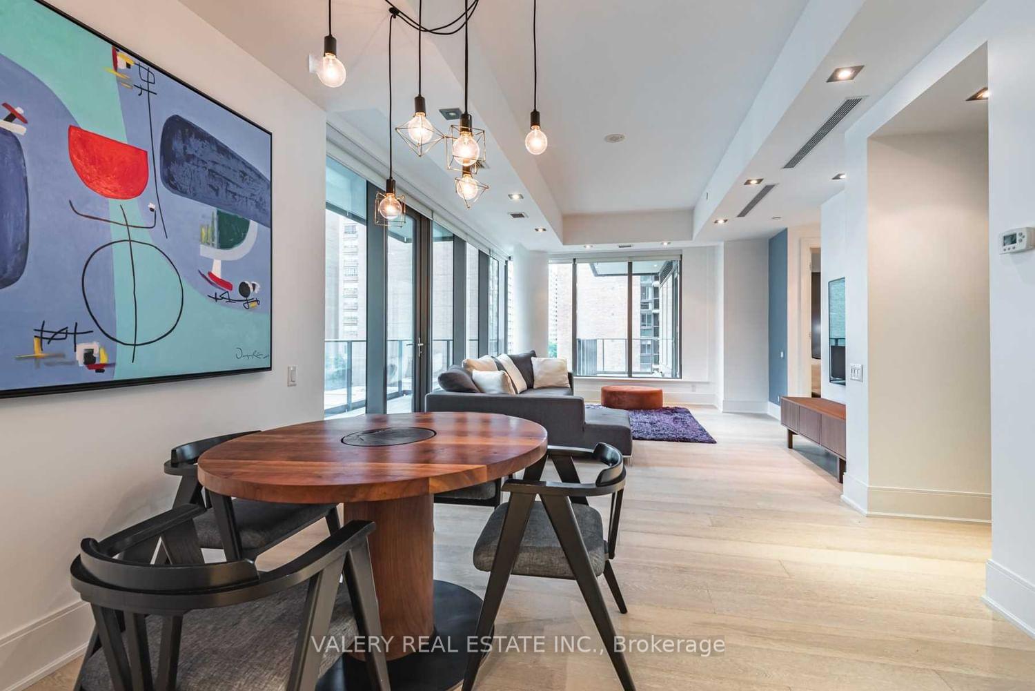 77-charles-street-w-toronto-toronto-ontario-c13836100