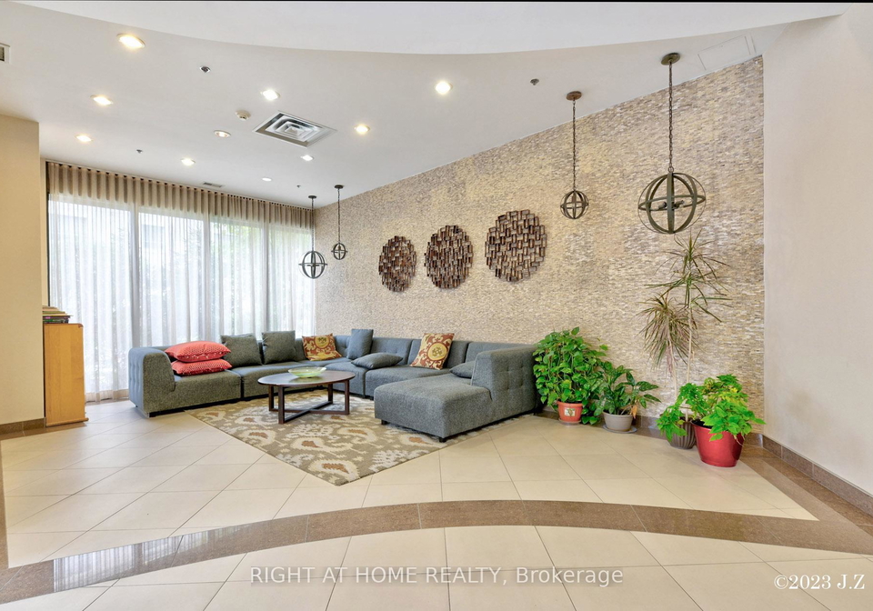 760-sheppard-avenue-w-toronto-toronto-ontario-c13836324