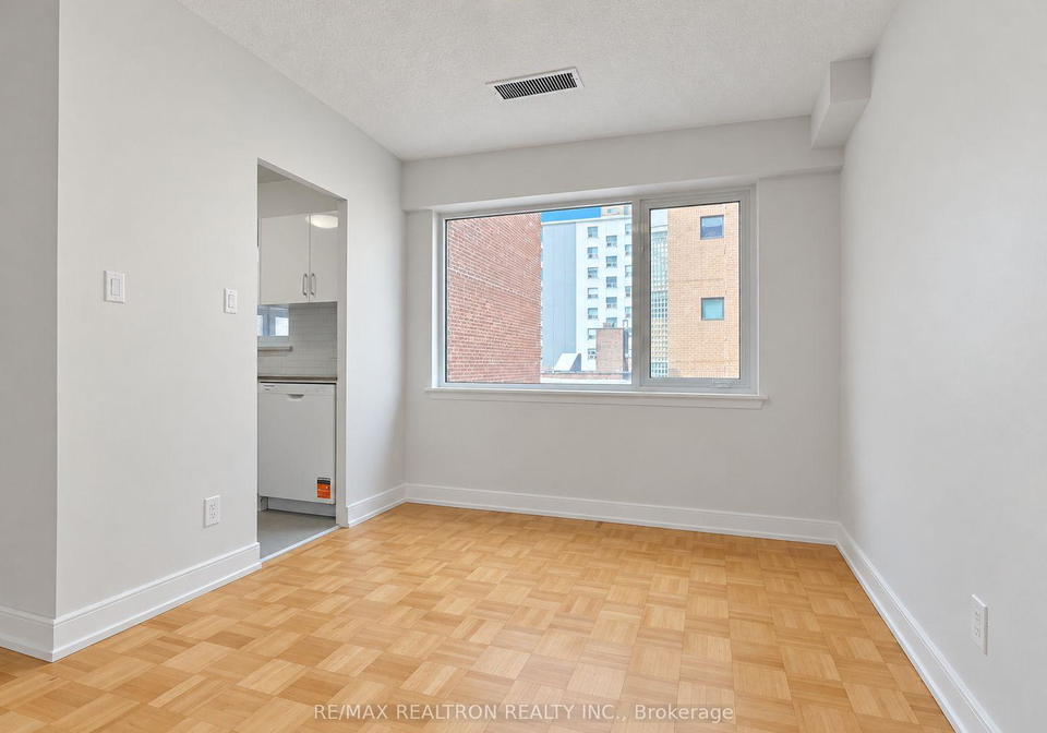 95-lawton-boulevard-toronto-toronto-ontario-c13836454