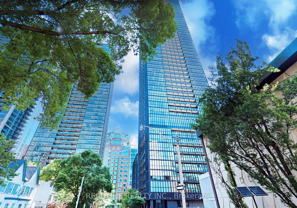 101-charles-street-e-toronto-toronto-ontario-c13836474