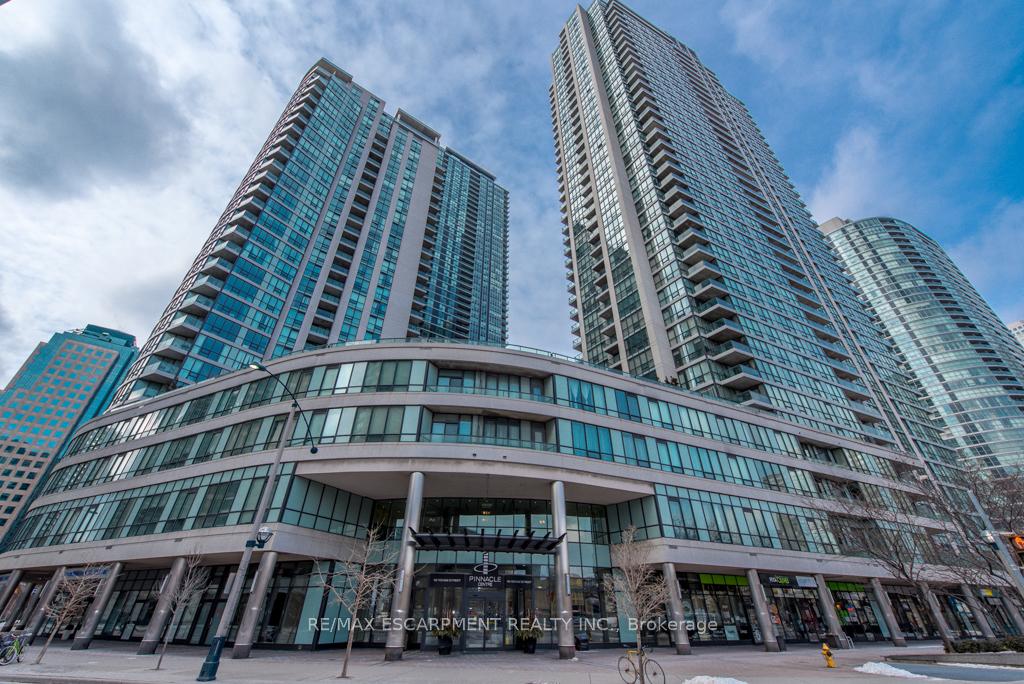 16-yonge-street-toronto-toronto-ontario-c13836642