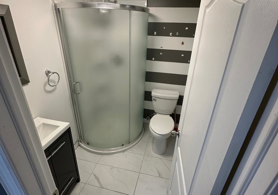 33-oldborough-circle-toronto-north-york-ontario-c13837026