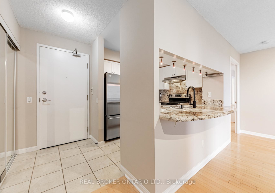 153-beecroft-road-toronto-toronto-ontario-c13837050