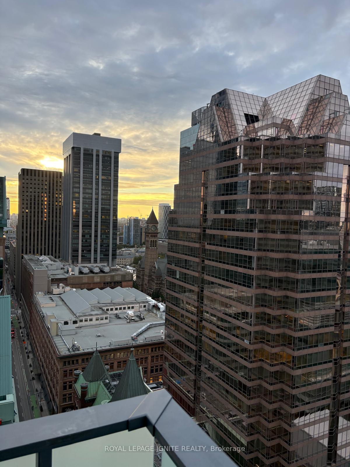25-richmond-street-e-toronto-toronto-ontario-c13837242
