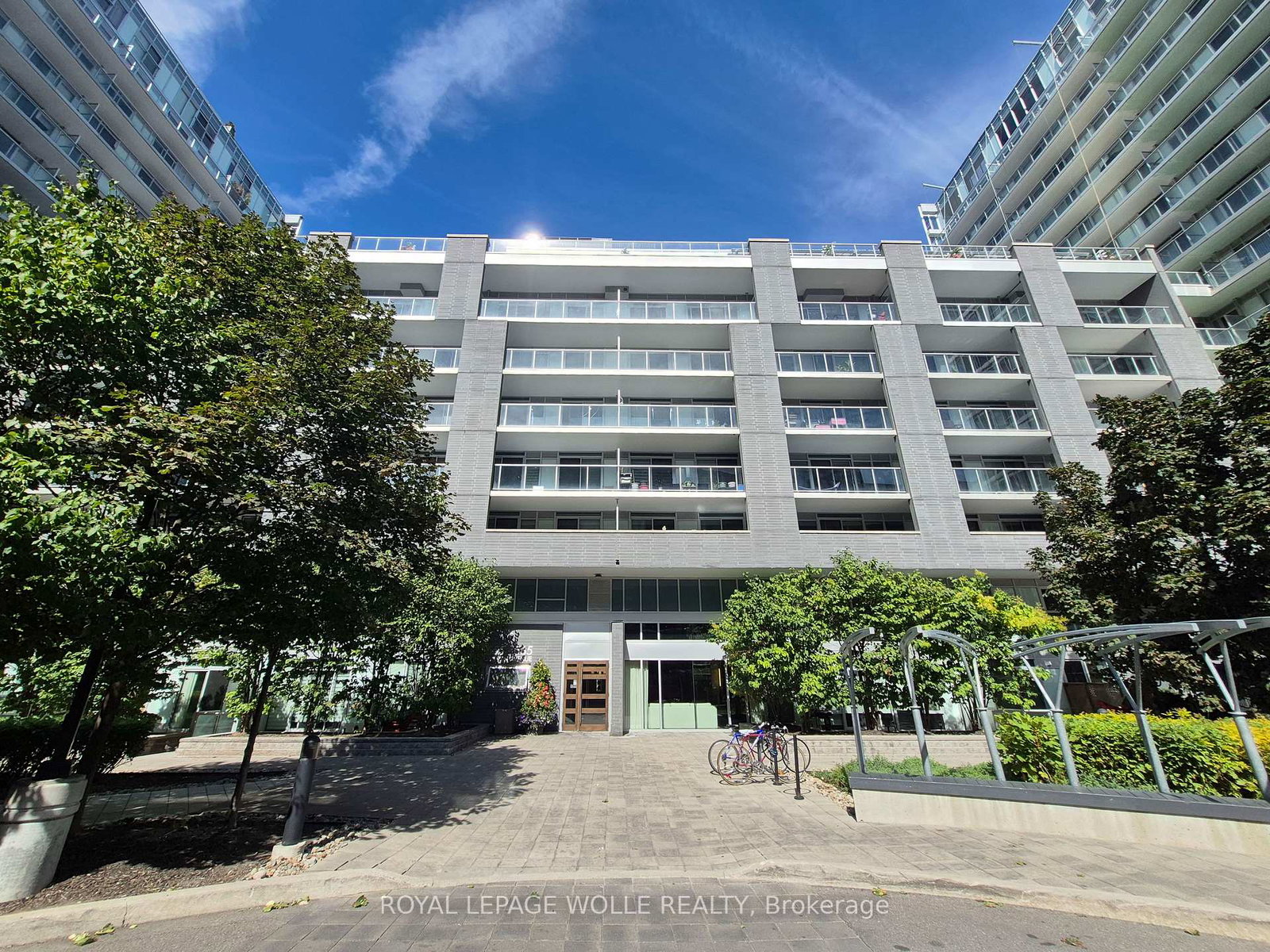 555-wilson-avenue-toronto-toronto-ontario-c13837372