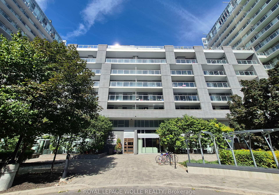 555-wilson-avenue-toronto-toronto-ontario-c13837372