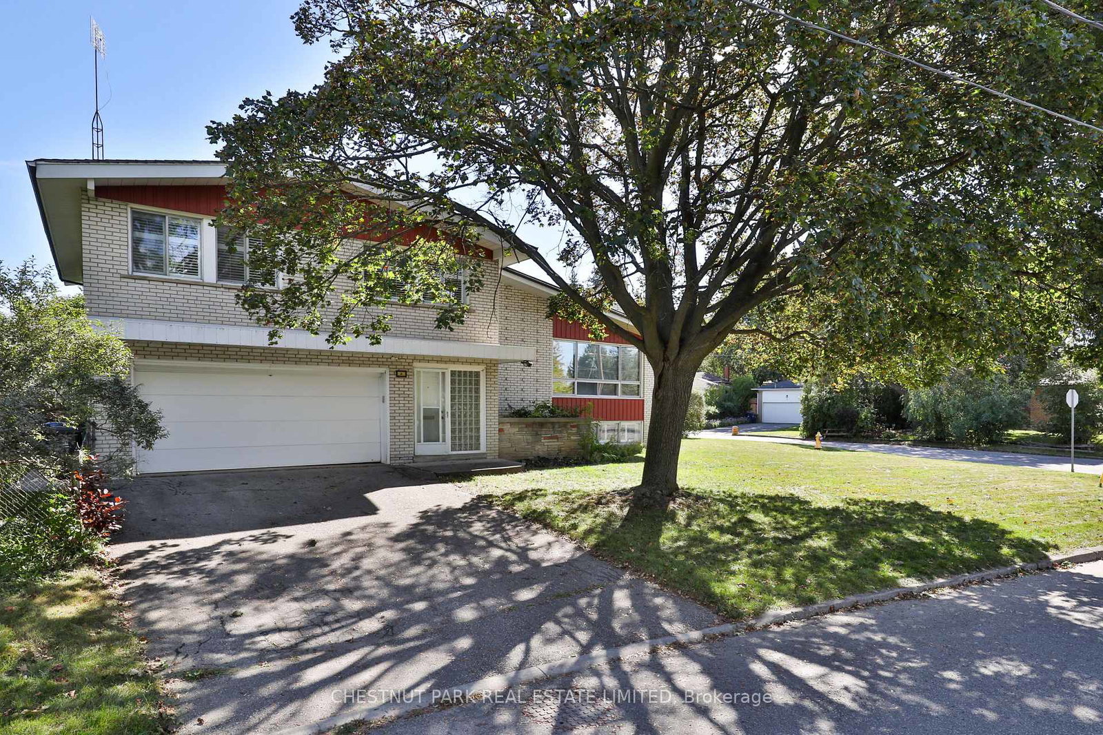 2-allview-crescent-toronto-north-york-ontario-c13838054