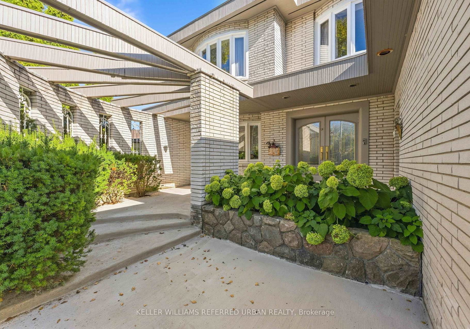 23-brockington-crescent-toronto-toronto-ontario-c13838480