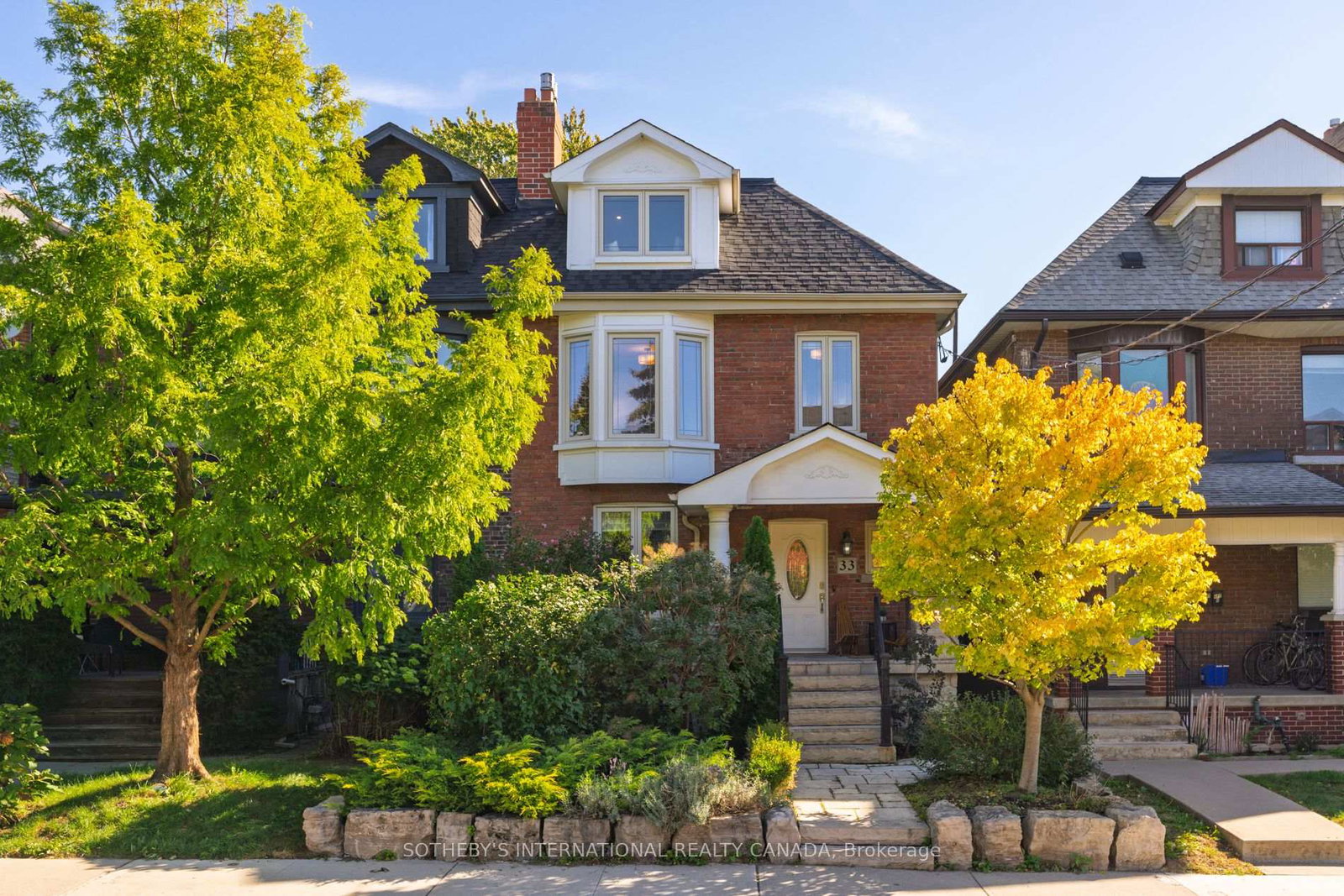 33-beatrice-street-toronto-toronto-ontario-c13838770