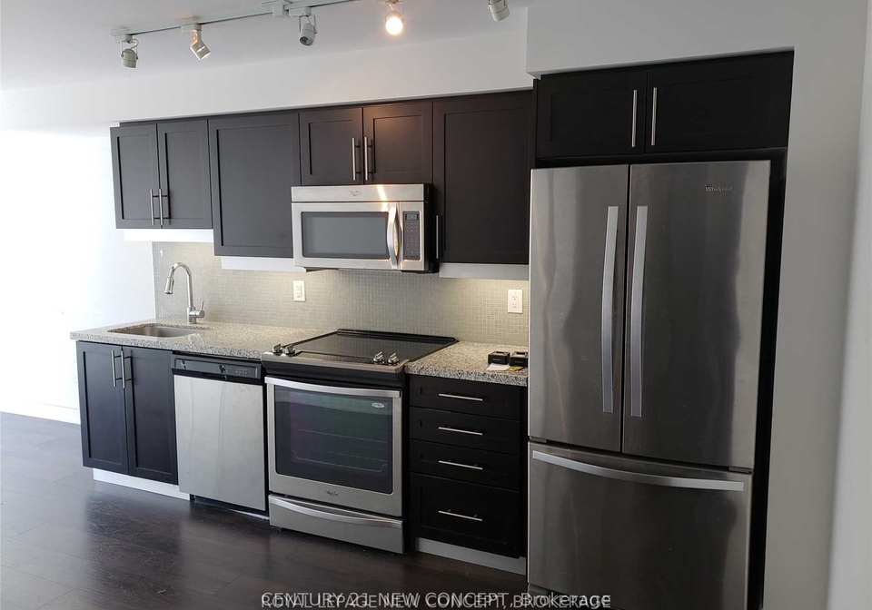 400-adelaide-street-e-toronto-toronto-ontario-c13839492