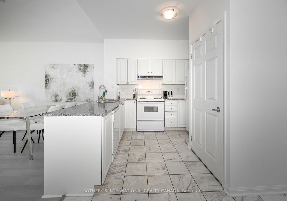230-queens-quay-w-toronto-toronto-ontario-c13840002