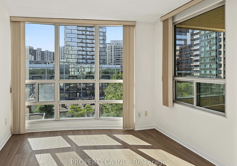 238-doris-avenue-toronto-north-york-ontario-c13840472