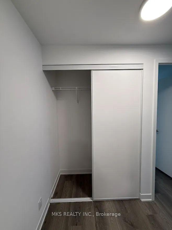 180-front-street-e-toronto-toronto-ontario-c13840972