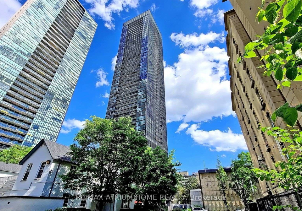 101-charles-street-e-toronto-toronto-ontario-c13842204