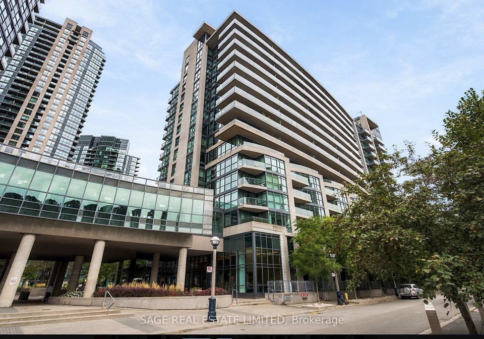 209-fort-york-boulevard-toronto-toronto-ontario-c13843224