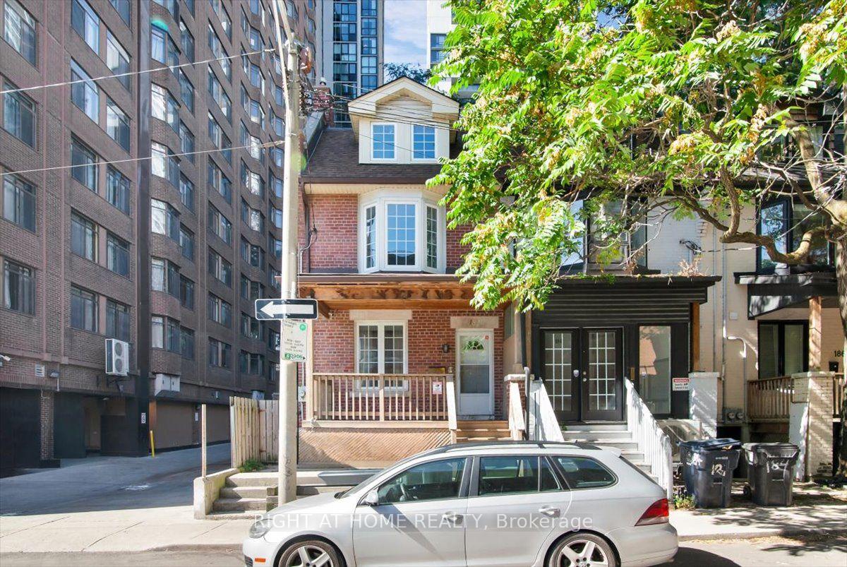 182-mutual-street-toronto-toronto-ontario-c13843710
