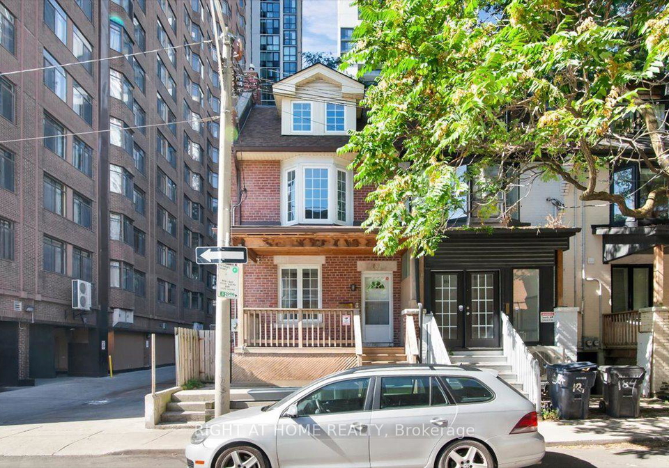 182-mutual-street-toronto-toronto-ontario-c13843710