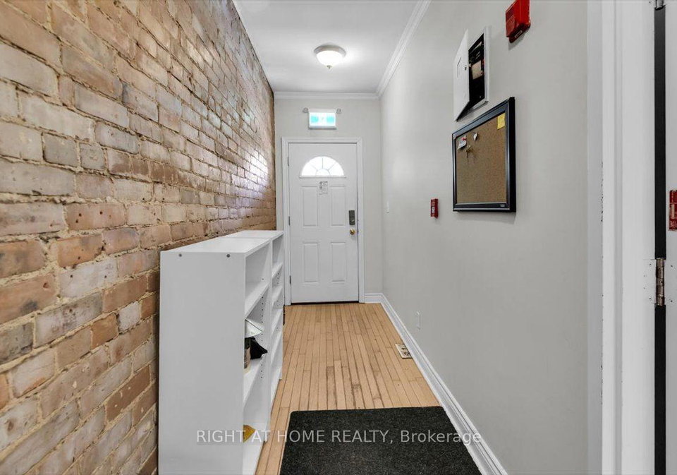 182-mutual-street-toronto-toronto-ontario-c13843710