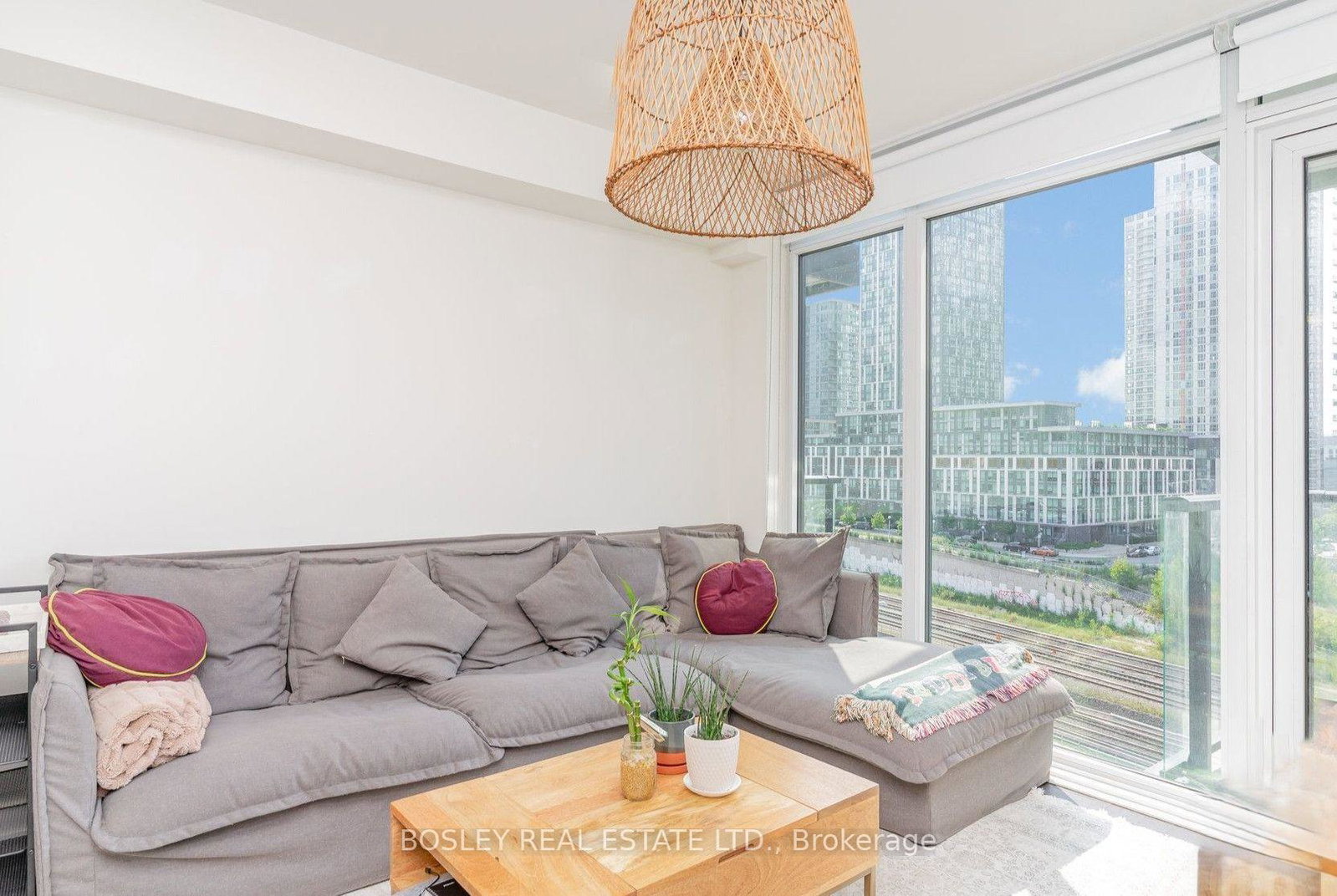 576-front-street-w-toronto-toronto-ontario-c13843892