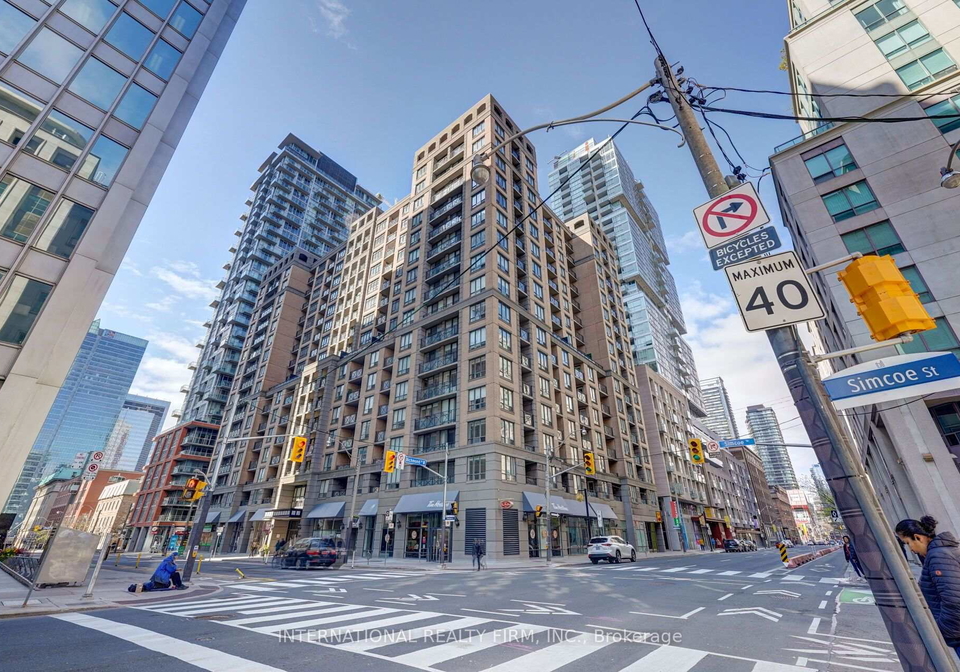 140-simcoe-street-toronto-toronto-ontario-c13844116