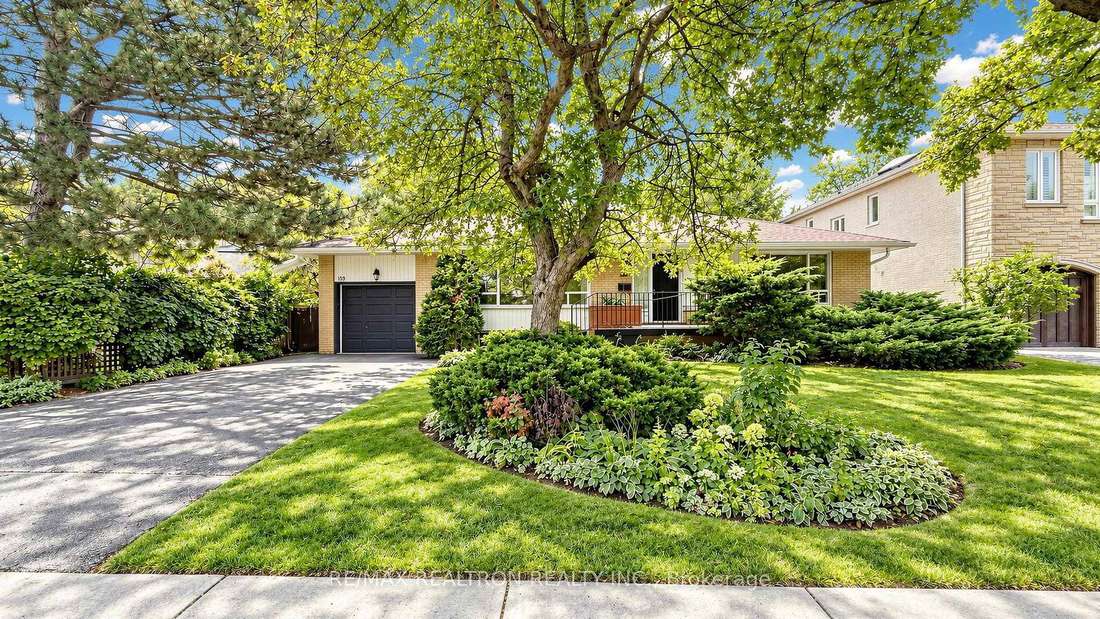 199-lord-seaton-road-toronto-north-york-ontario-c13844220