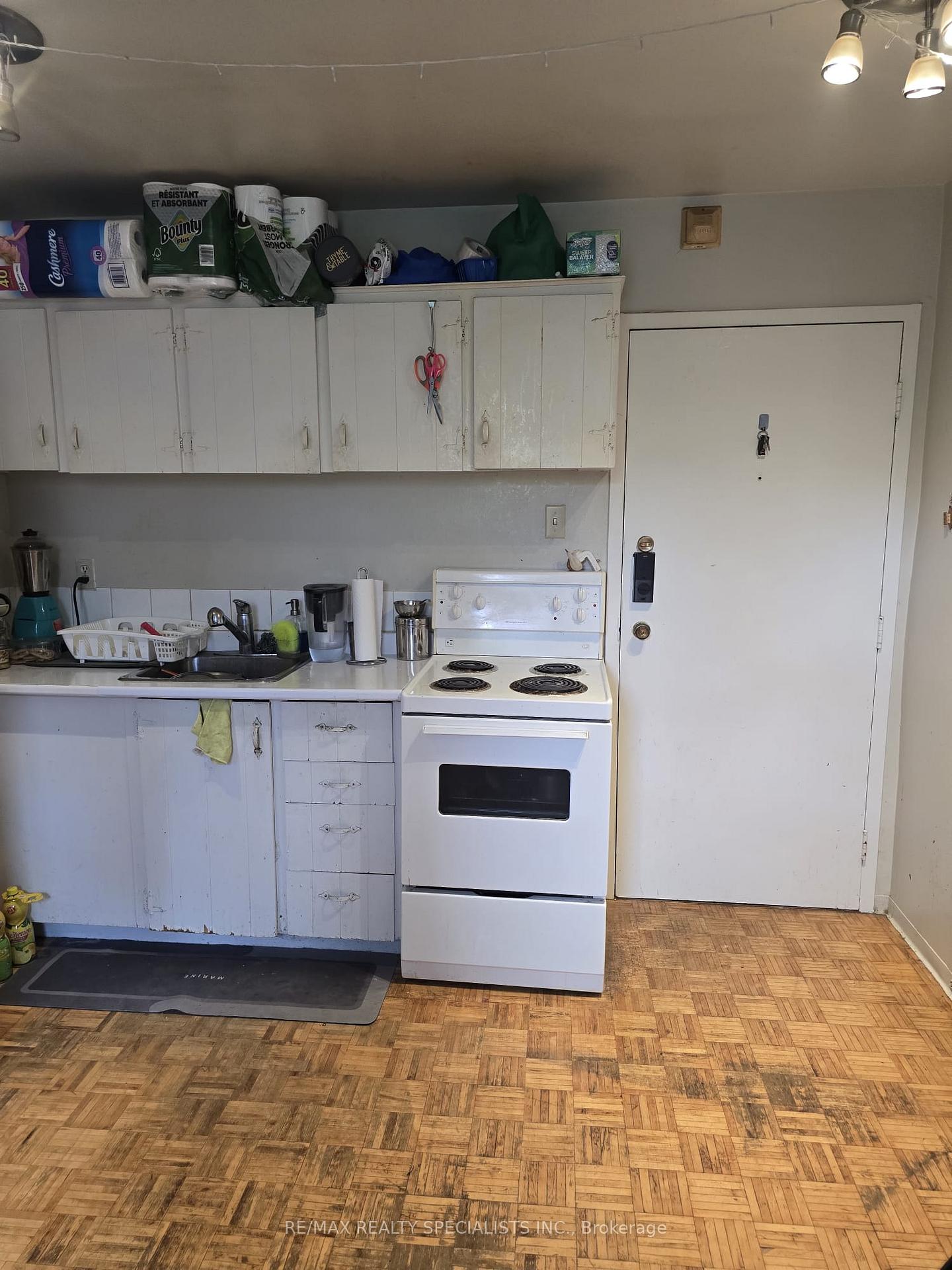 1087-bloor-street-w-toronto-toronto-ontario-c13844362