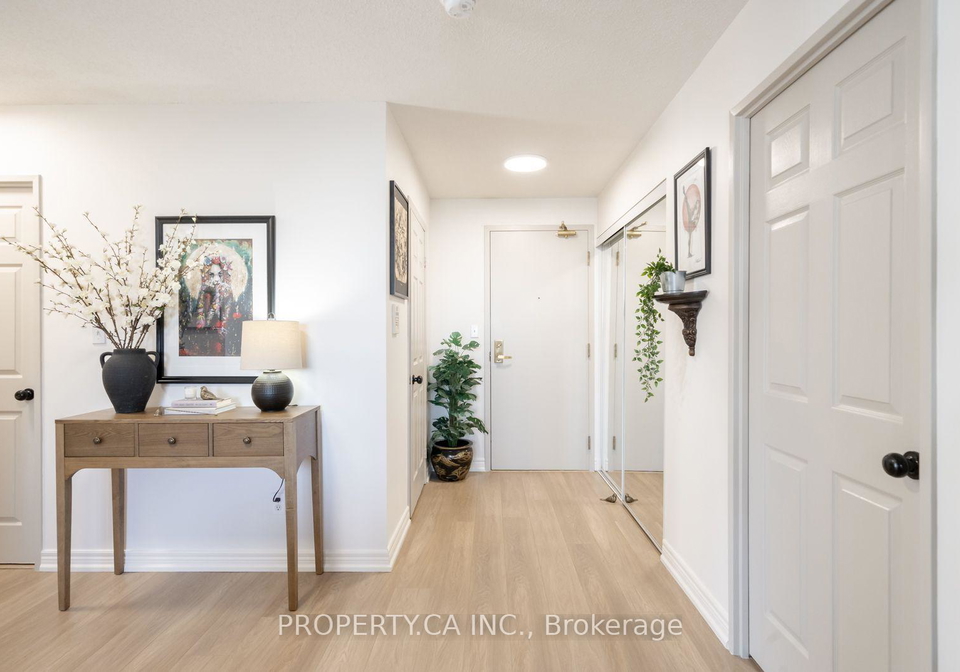 43-eglinton-avenue-e-toronto-toronto-ontario-c13844776