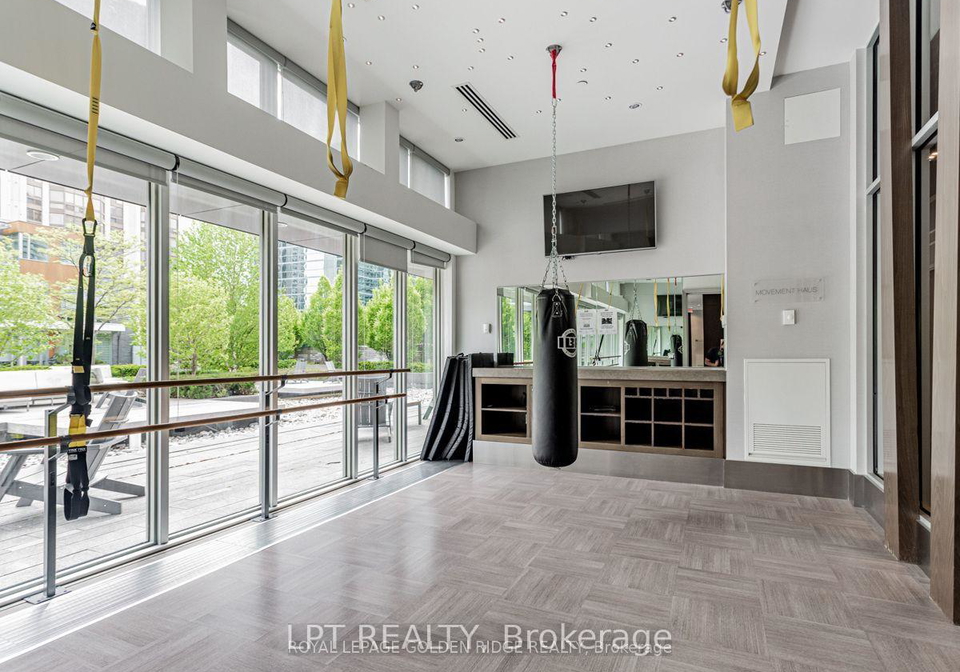88-sheppard-avenue-e-toronto-north-york-ontario-c13845006