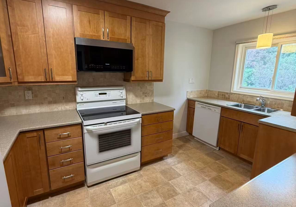 85-three-valleys-drive-toronto-north-york-ontario-c13845864