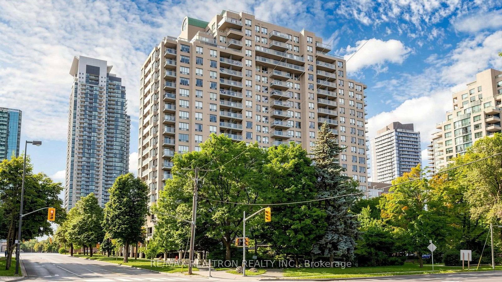 28-empress-avenue-toronto-north-york-ontario-c13845872