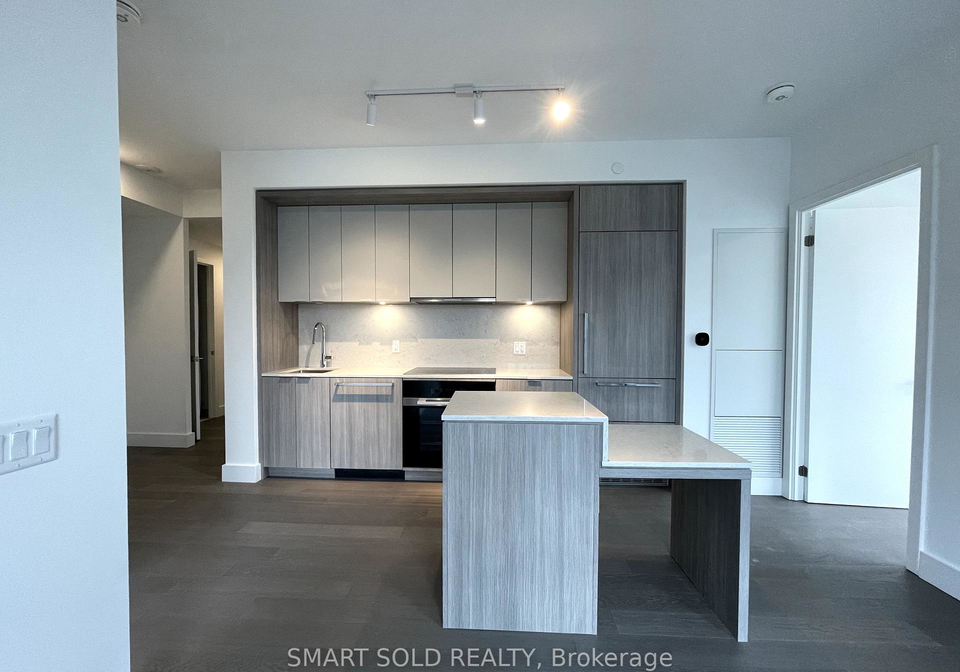 6-greenbriar-road-e-toronto-north-york-ontario-c13846010