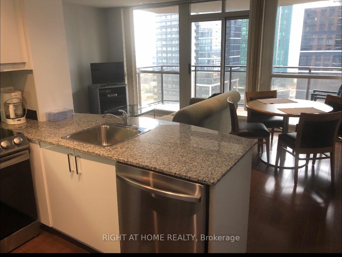 33-sheppard-avenue-e-toronto-north-york-ontario-c13846262