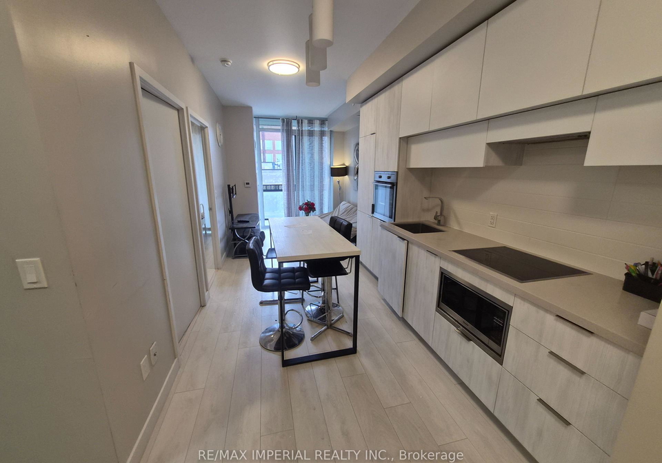 8-eglington-avenue-e-toronto-toronto-ontario-c13847388