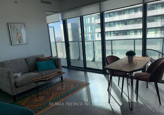 185-roehampton-avenue-toronto-toronto-ontario-c13847416