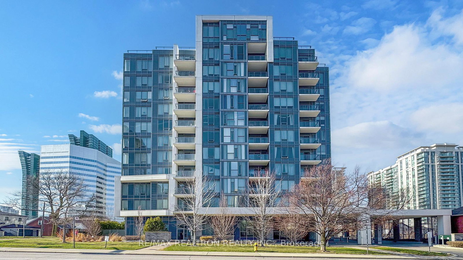 28-avondale-avenue-toronto-north-york-ontario-c13847544